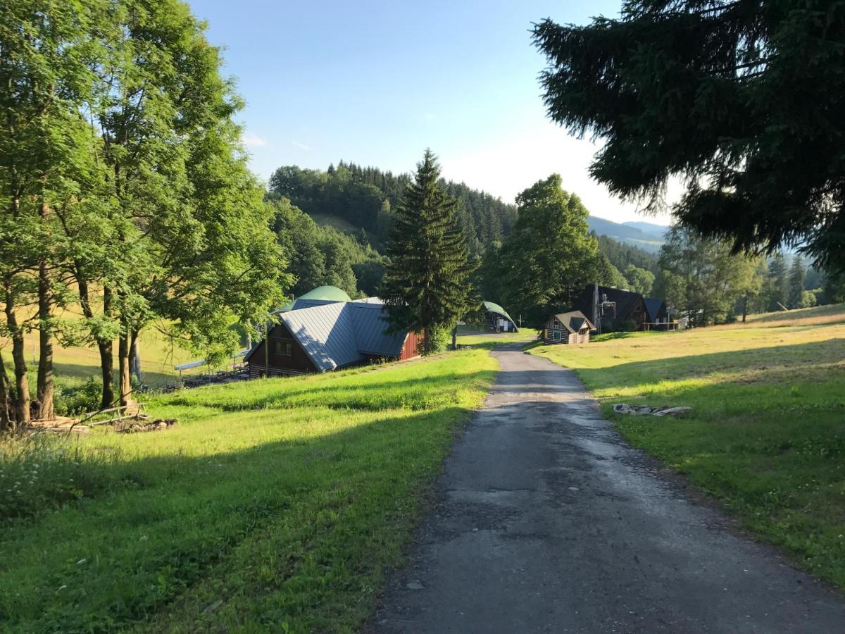 Roubenka Adel Villa Vrchlabi Bagian luar foto