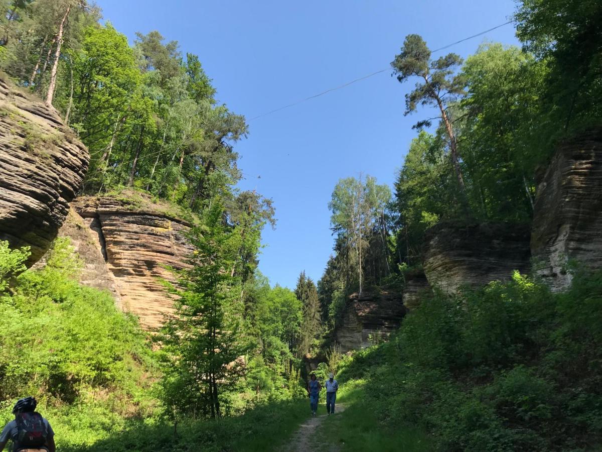 Roubenka Adel Villa Vrchlabi Bagian luar foto